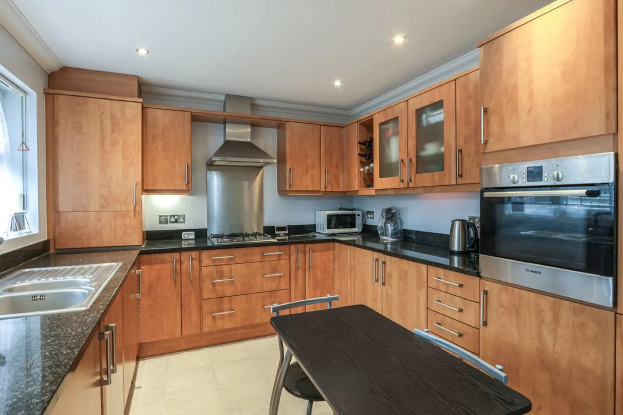 Christchurch Road, Bournemouth, photo 9