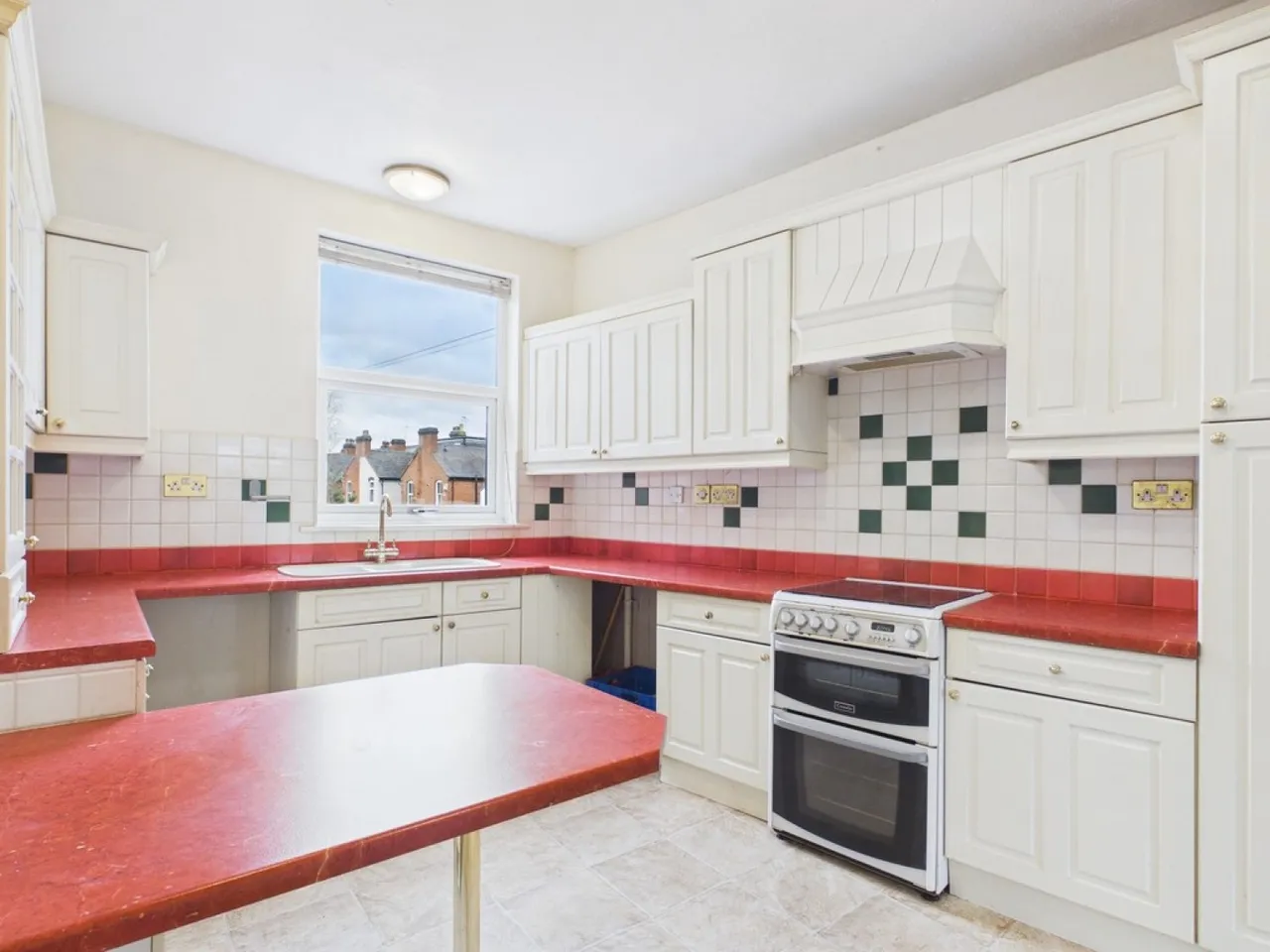 Henry Street, ST16, photo 8