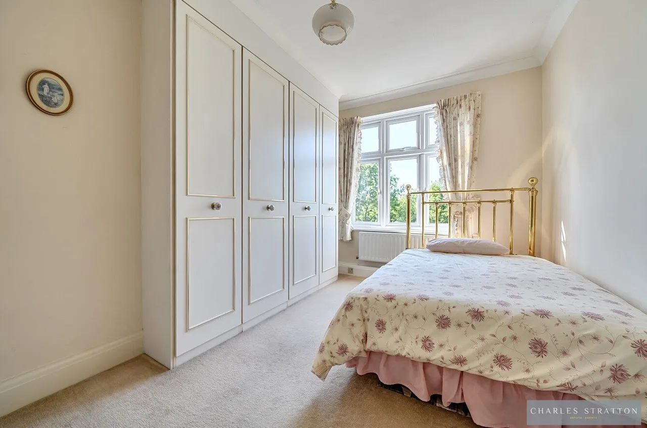 Main Road, Romford, Essex, RM2 6LS, photo 14