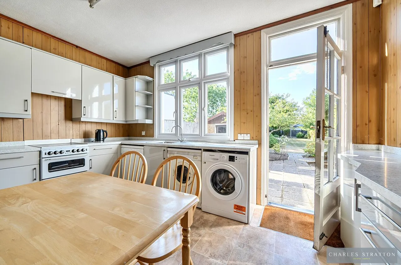 Main Road, Romford, Essex, RM2 6LS, photo 8