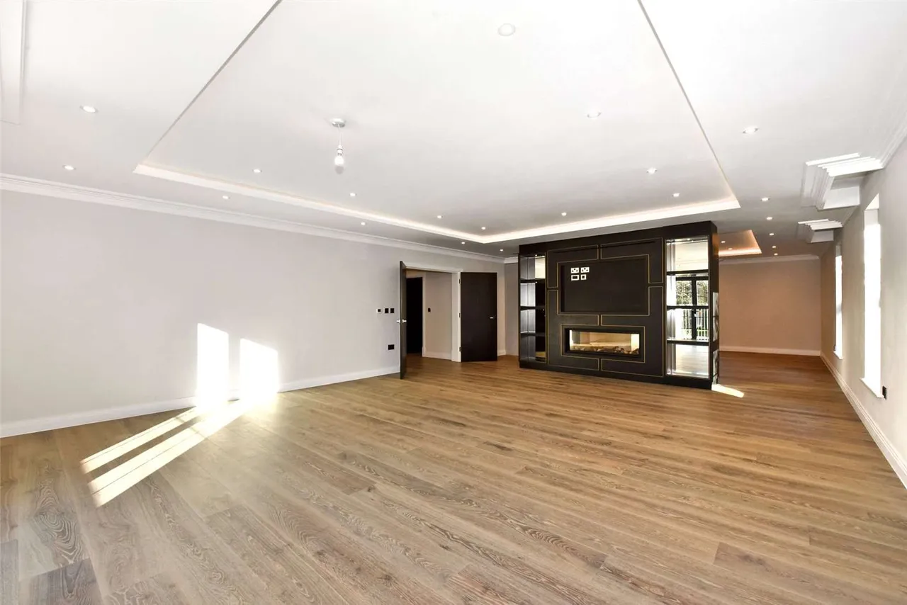 Wellington Court, 66 Penn Road, Beaconsfield, Buckinghamshire, HP9 2LS, photo 6