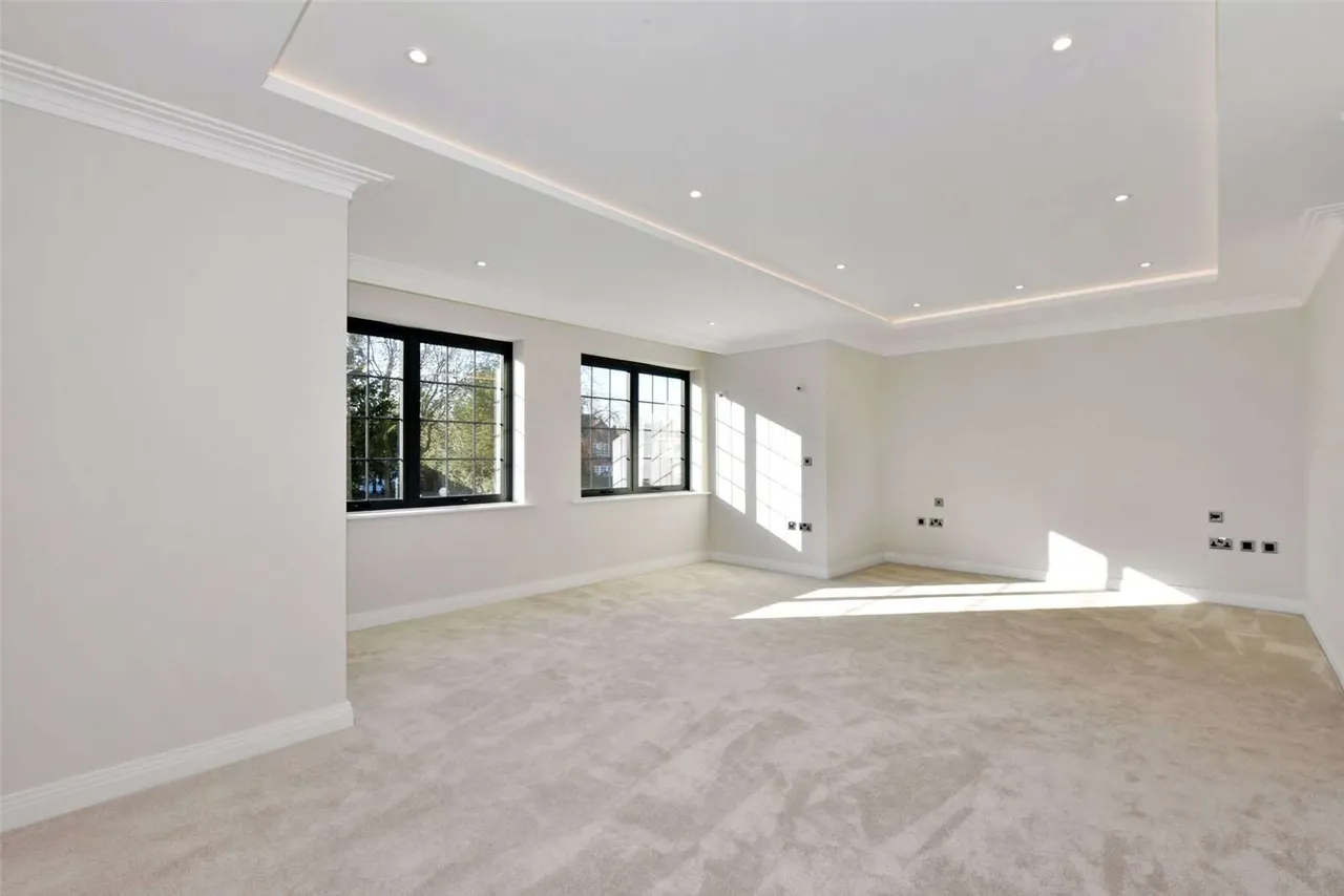 Wellington Court, 66 Penn Road, Beaconsfield, Buckinghamshire, HP9 2LS, photo 9