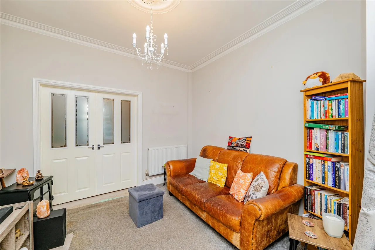 Courtenay Road, Barry, CF63 3QG, photo 7
