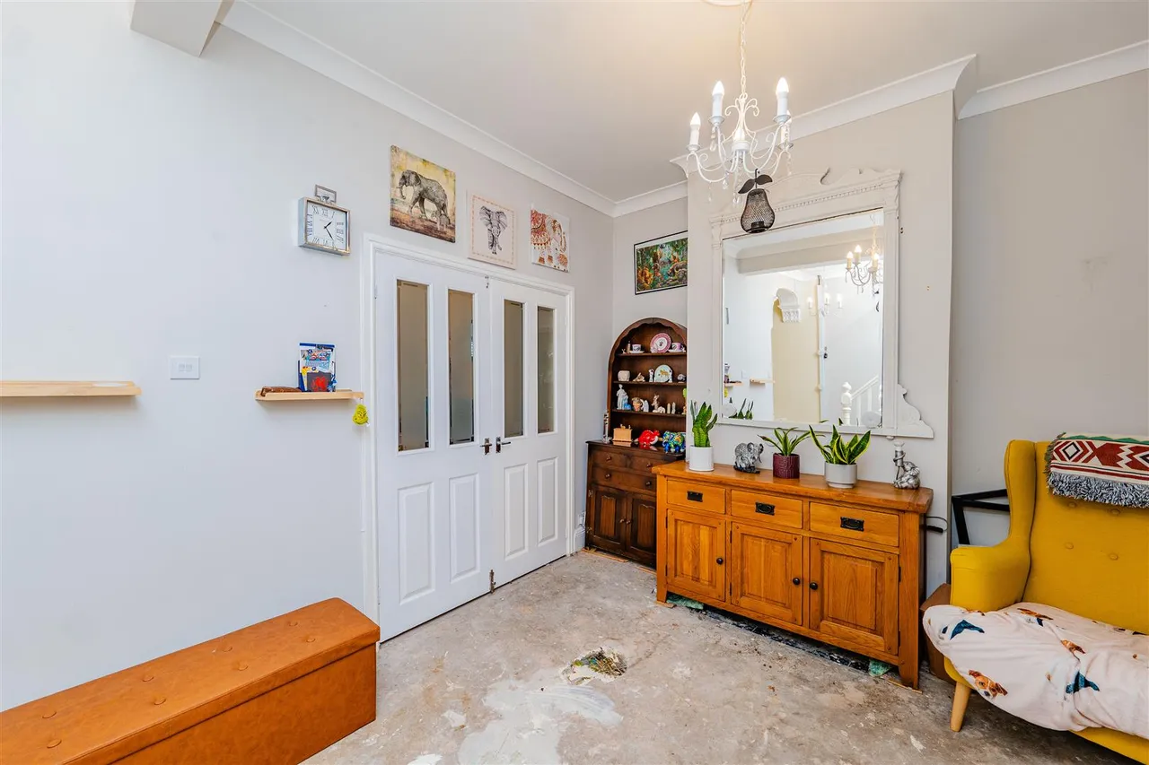 Courtenay Road, Barry, CF63 3QG, photo 9