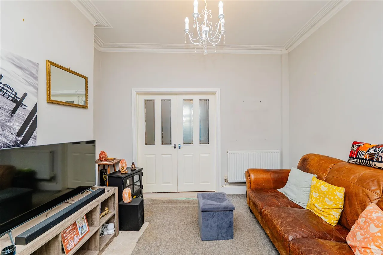 Courtenay Road, Barry, CF63 3QG, photo 5