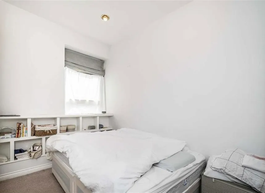 Aldersgate Street, Barbican, EC1A, photo 4