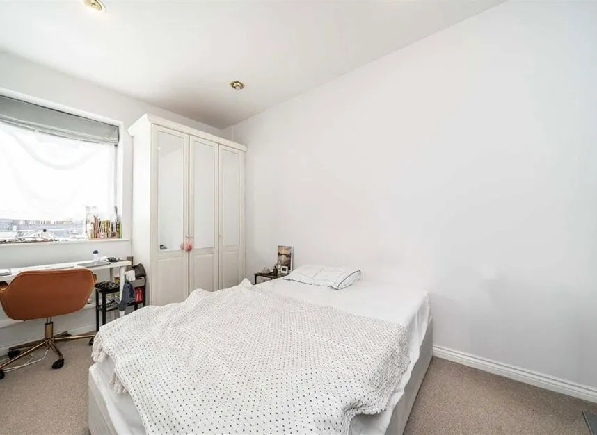 Aldersgate Street, Barbican, EC1A, photo 5