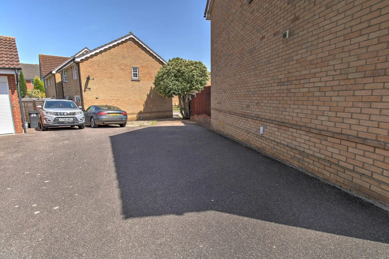 Nightingale Close, Stowmarket, IP14, photo 10