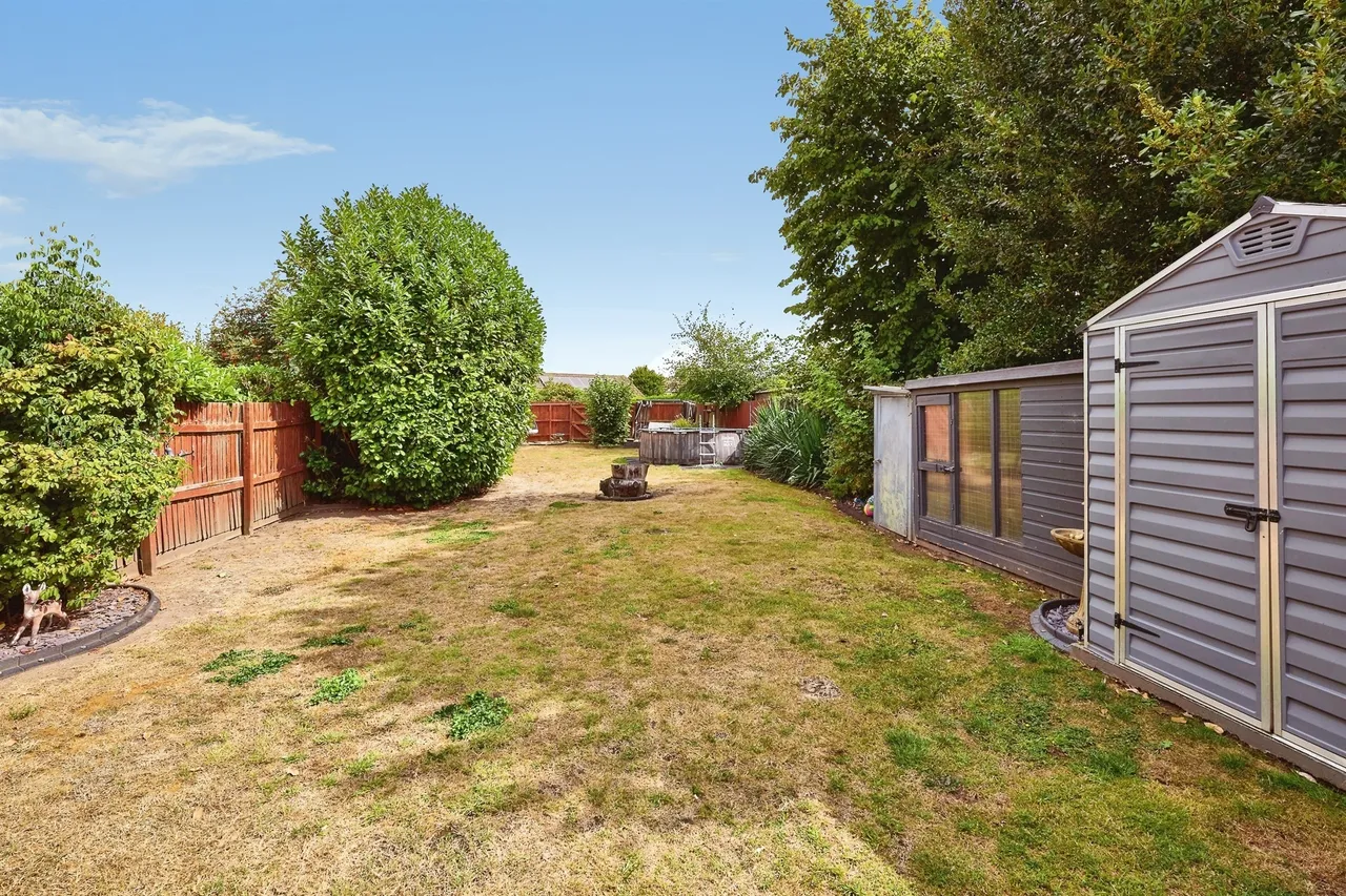 Sandringham Avenue, Wisbech, PE13, photo 17