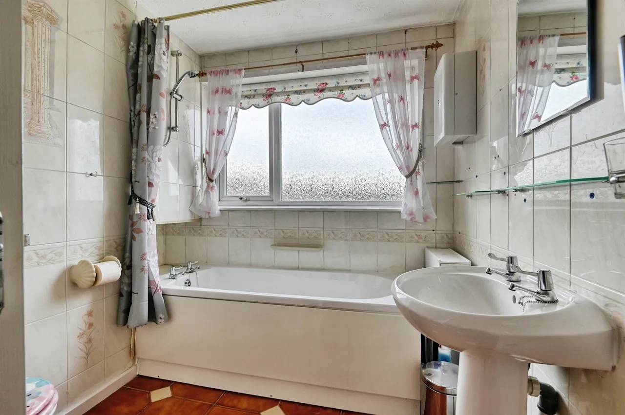 Rover Drive, Birmingham, B36, photo 13