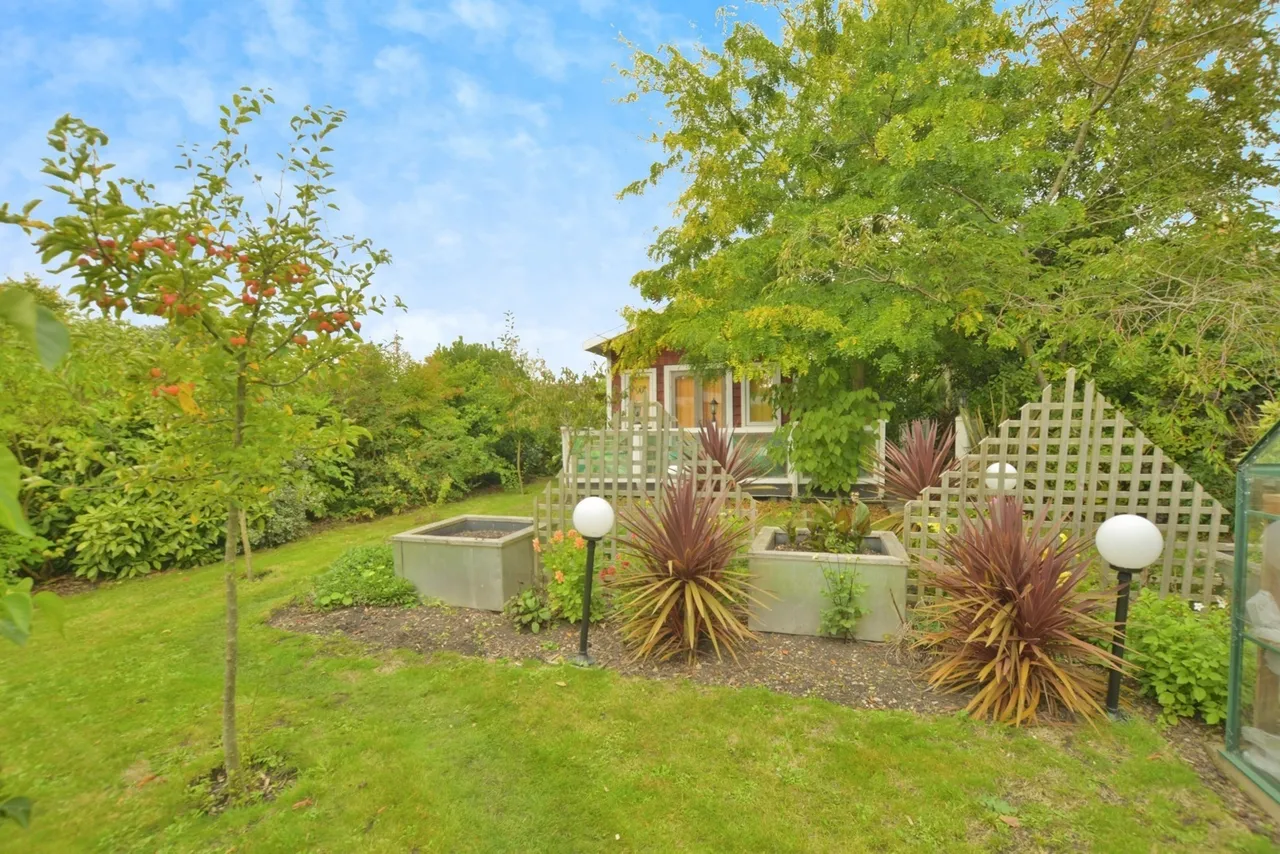 Church Road, New Romney, Kent, TN28, photo 4