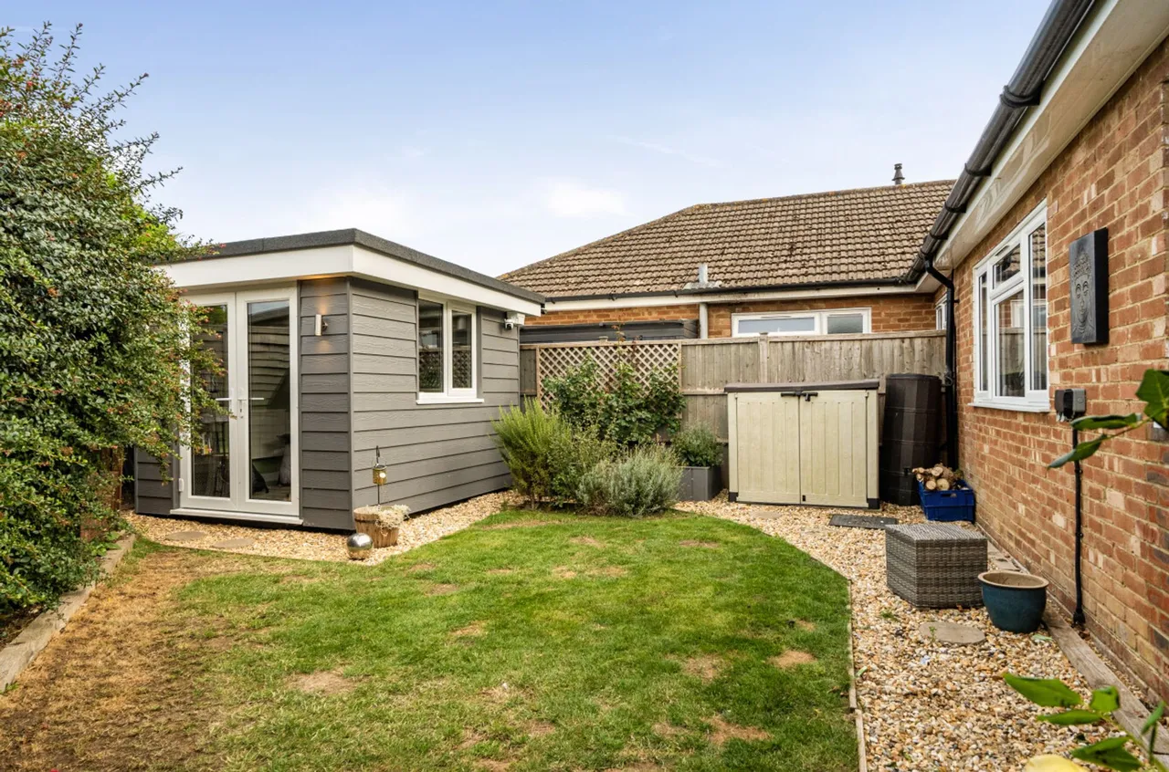 Winston Close, Bognor Regis, PO21, photo 23