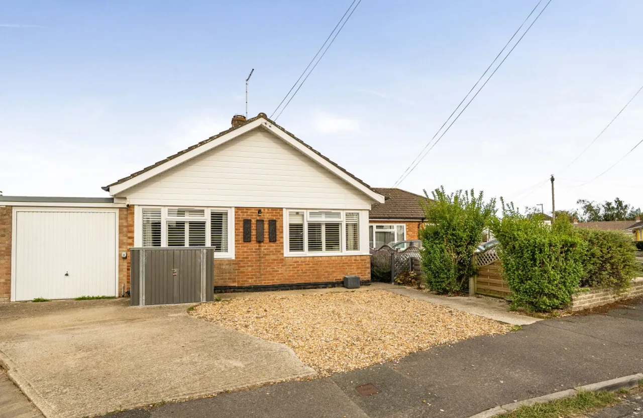 4 bed property for sale, Winston Close, Bognor Regis, PO21