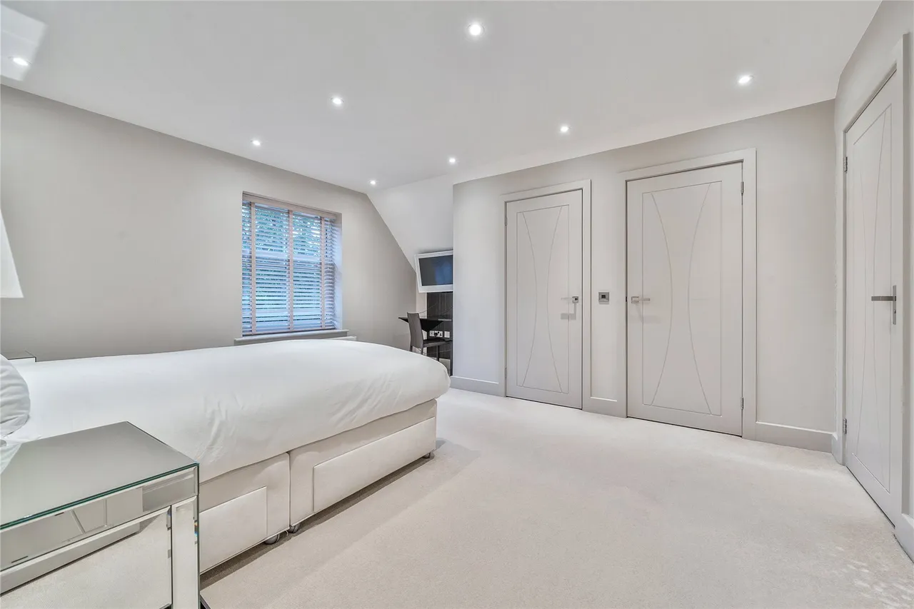 Wood Way, Farnborough Park, BR6, photo 29