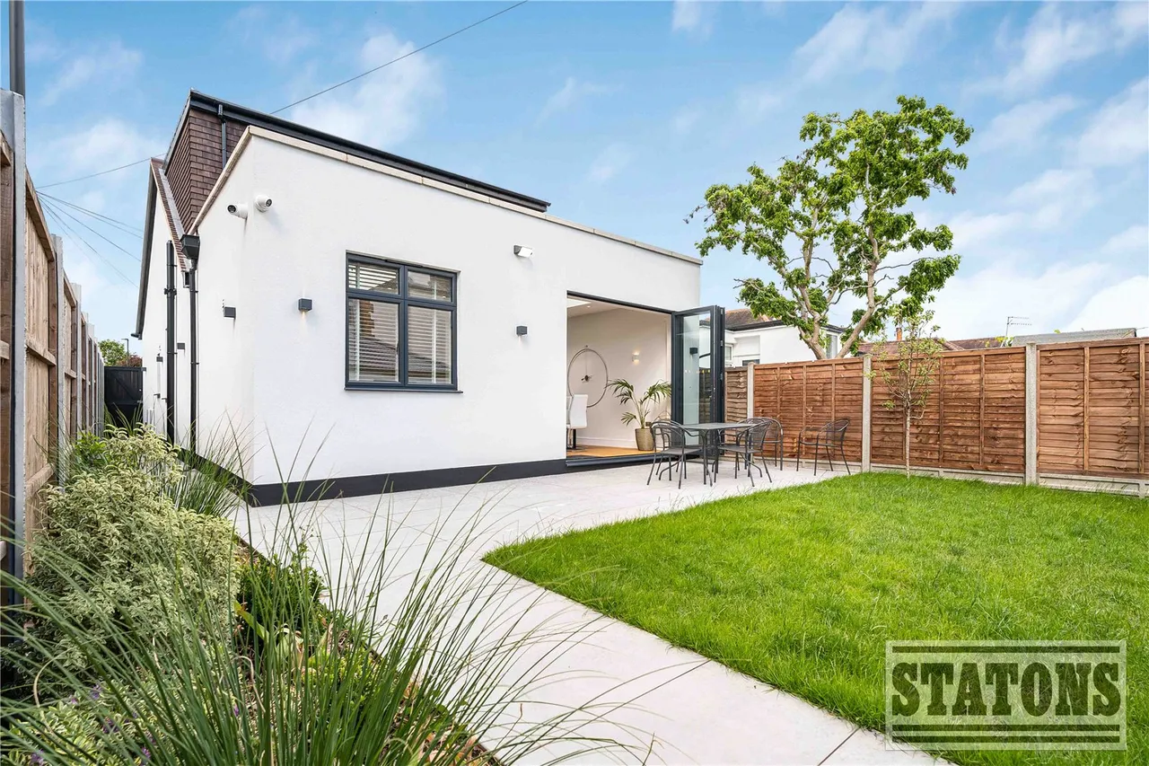 Ash Grove, Enfield, EN1 2LD, photo 19