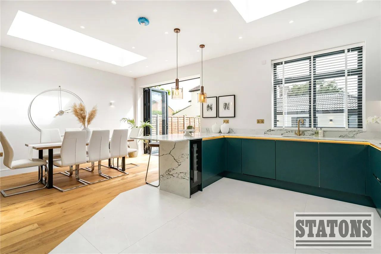 Ash Grove, Enfield, EN1 2LD, photo 7