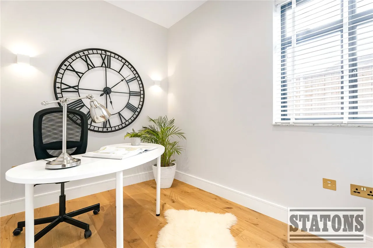 Ash Grove, Enfield, EN1 2LD, photo 6
