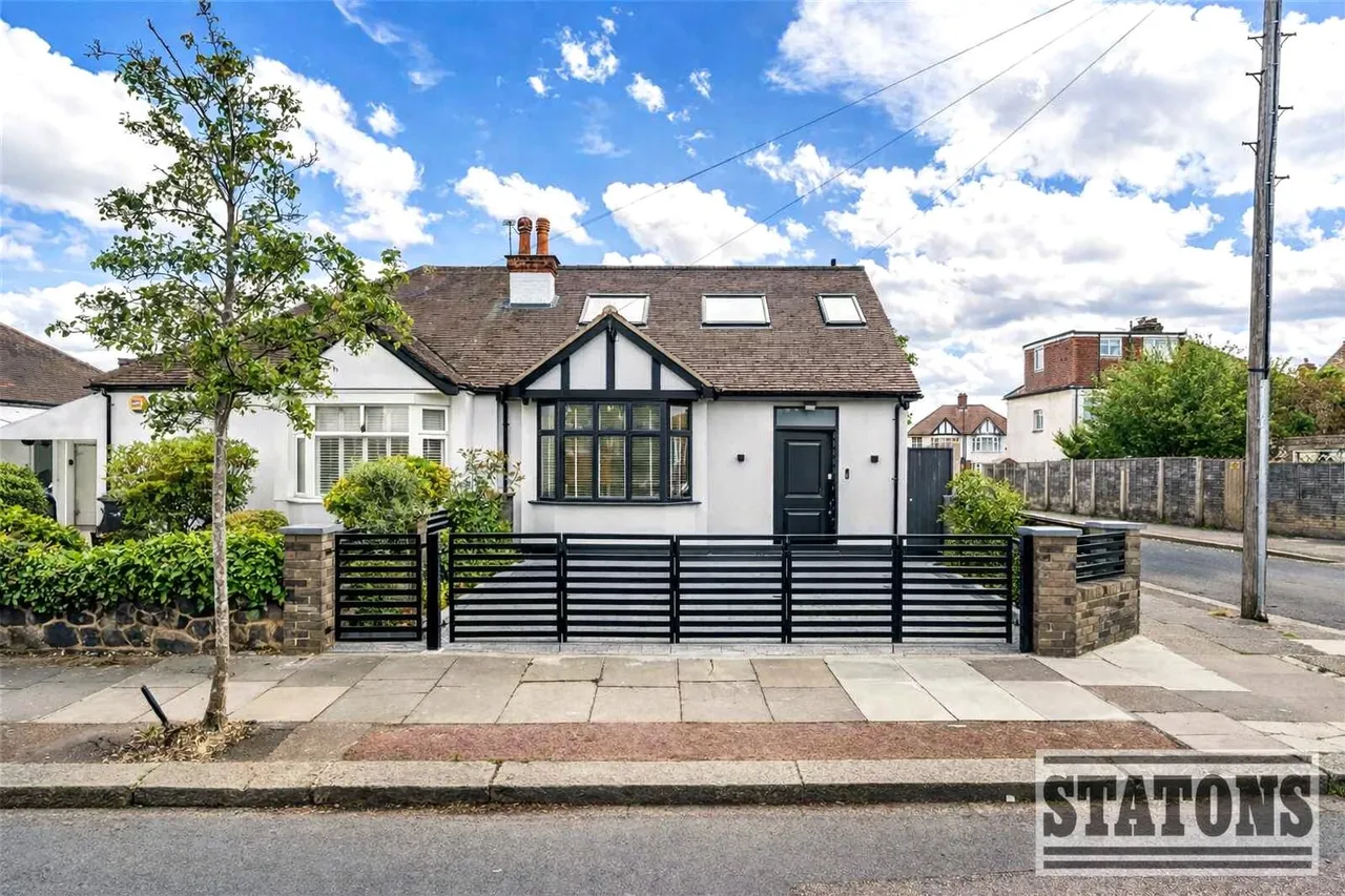 Ash Grove, Enfield, EN1 2LD, photo 23