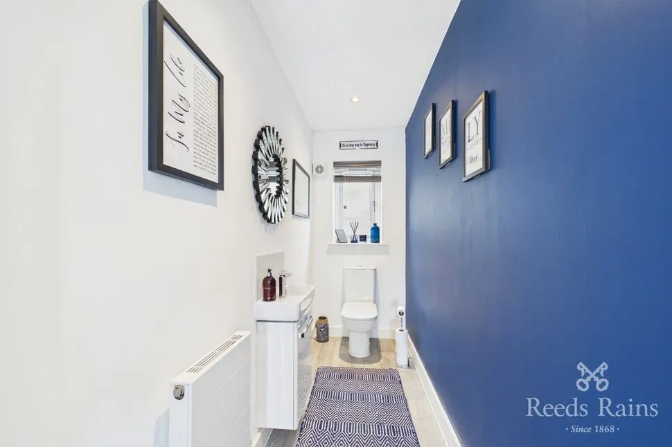 Rosemeade Court, Almondbury, Huddersfield, West Yorkshire, HD5, photo 6
