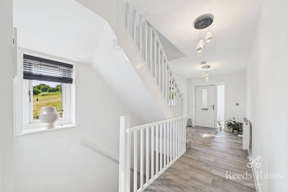 Rosemeade Court, Almondbury, Huddersfield, West Yorkshire, HD5, photo 5