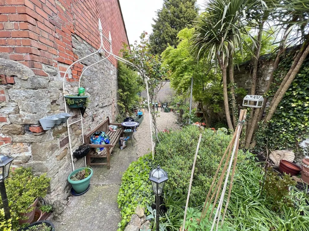Miss Saise's Cottage, 68 High Street, Thornbury, Bristol, BS35 2AW, photo 13