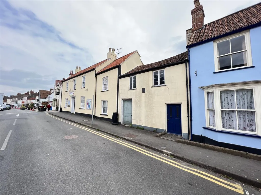 Miss Saise's Cottage, 68 High Street, Thornbury, Bristol, BS35 2AW, photo 11