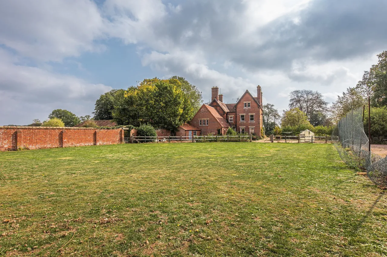 Detached Period Home in Aylsham, photo 25