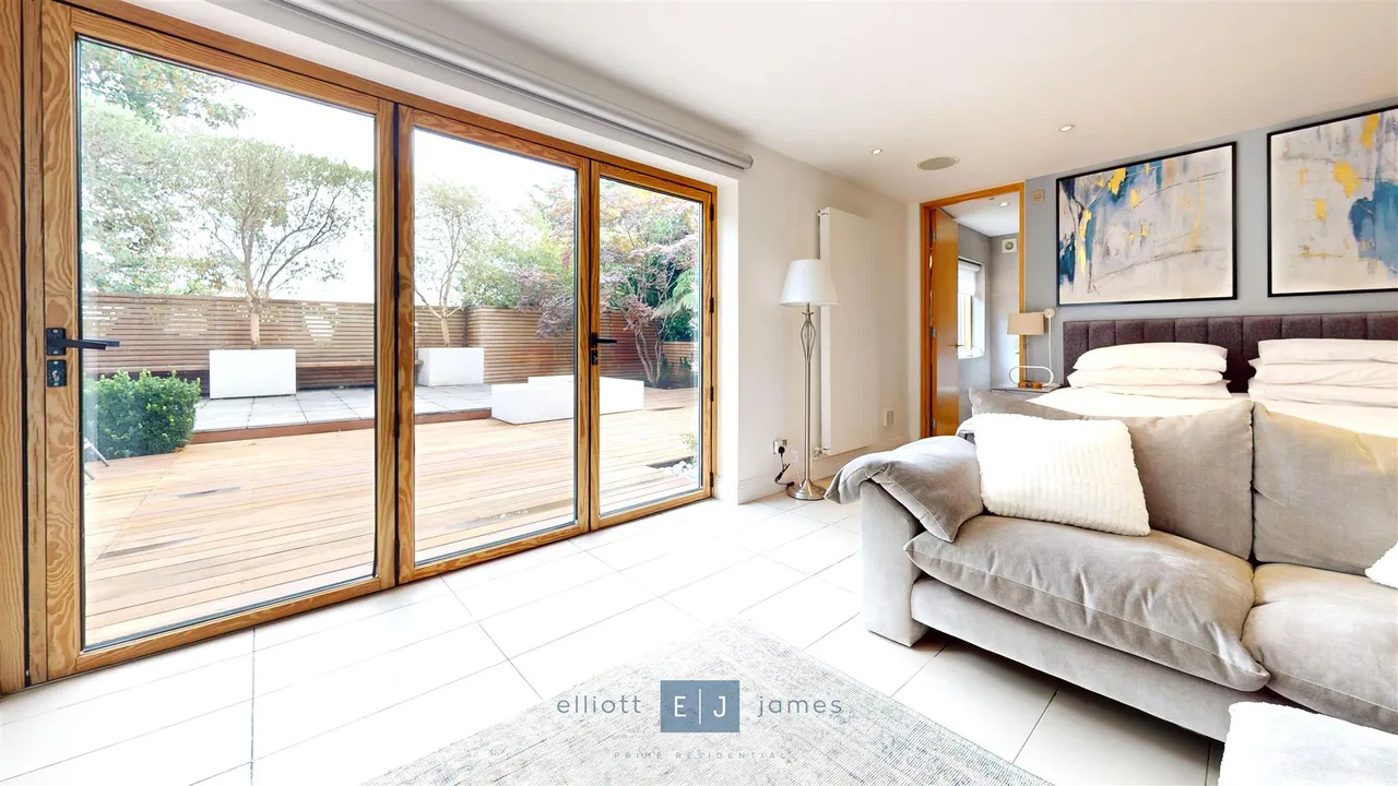 Ashfields, Loughton, photo 6