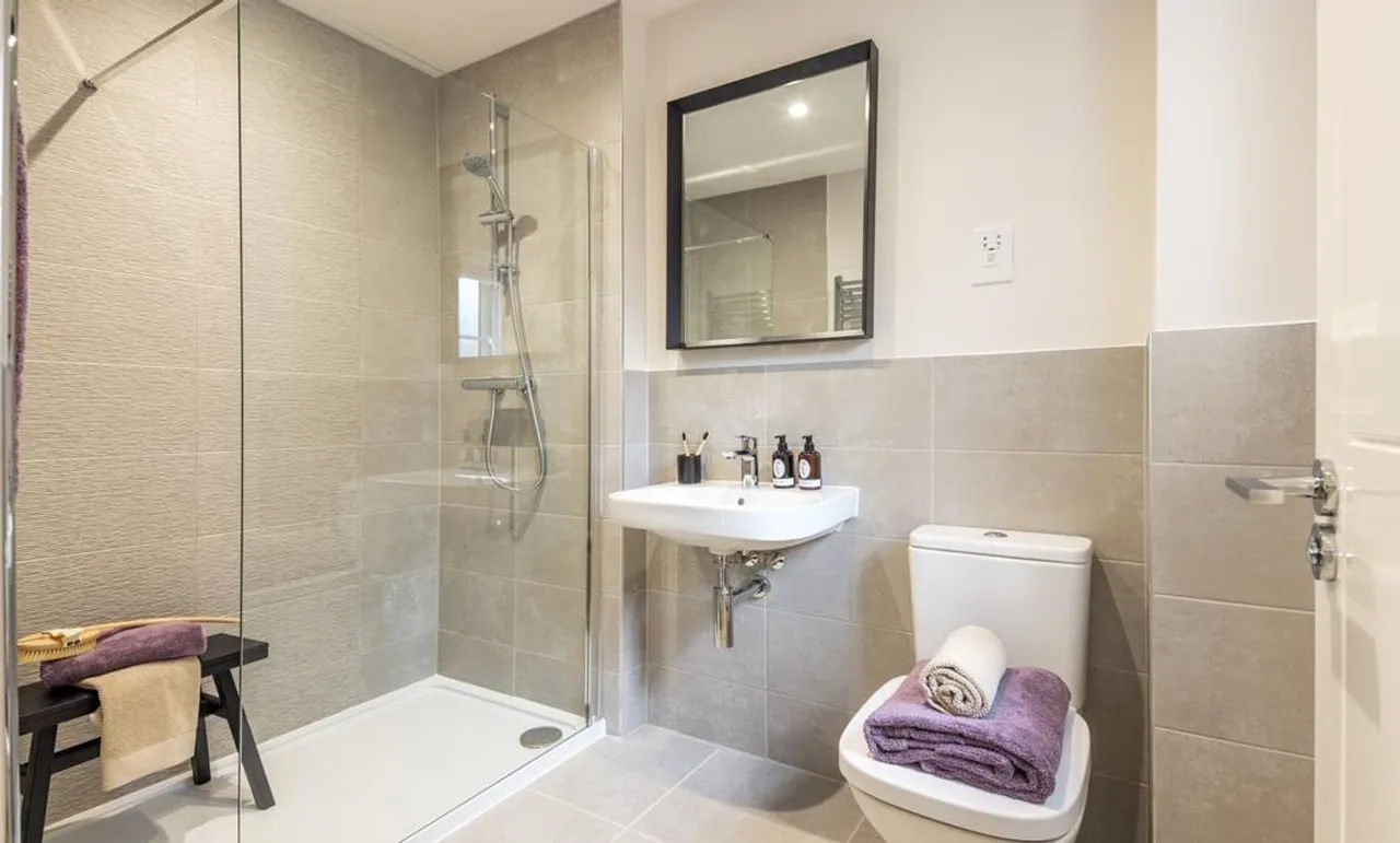 West Wittering, PO20, photo 8