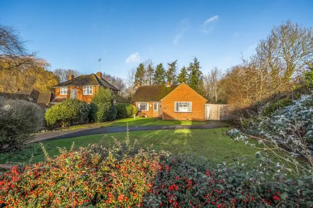 2 bed house for sale, North Street, Windsor, SL4