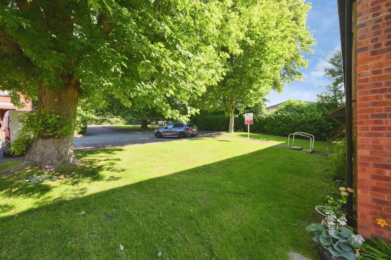 Dellfield, Wadesmill, Ware, photo 11