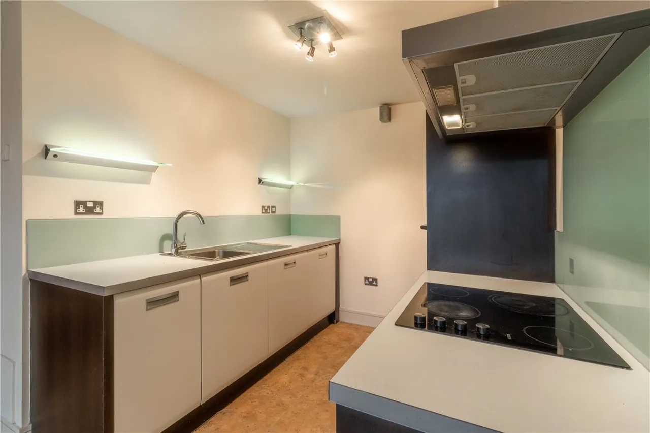 Plover Road, Lindley, HD3, photo 12