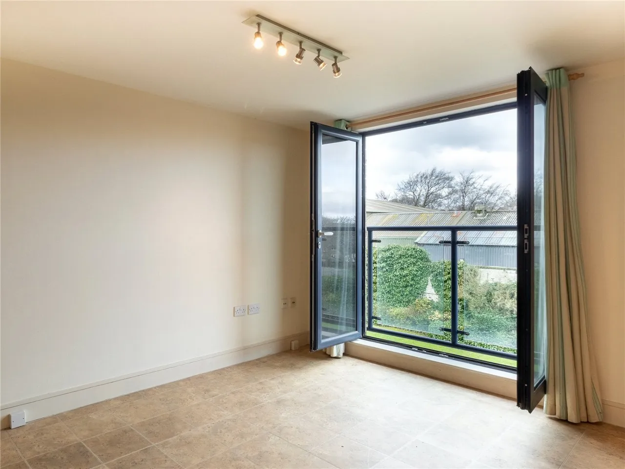 Plover Road, Lindley, HD3, photo 15