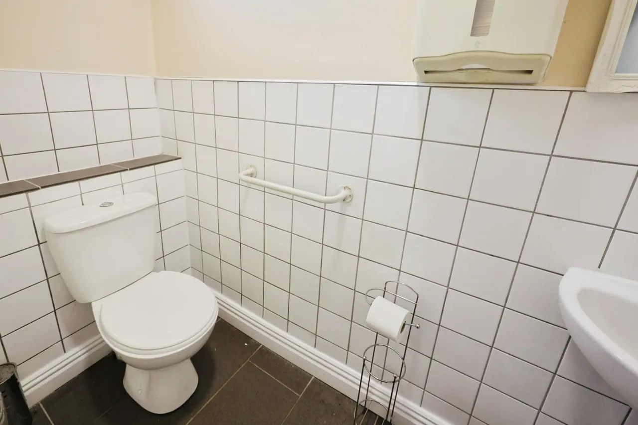 Fore Bondgate, Bishop Auckland, DL14, photo 9
