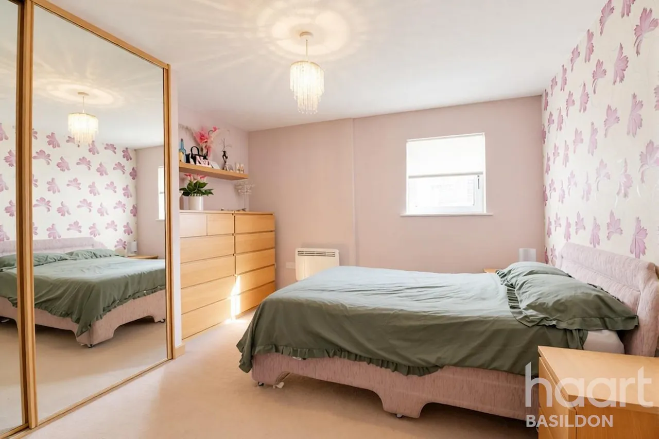 Cherrydown East, Basildon, SS16, photo 4