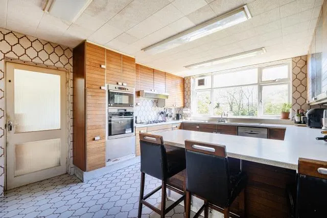 Fairholme Close, London, N3, photo 20