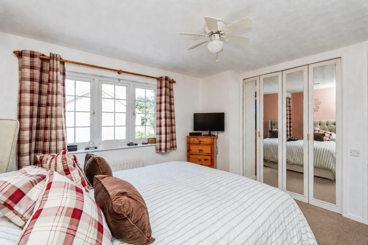 Durley Crescent, Totton, SO40, photo 11