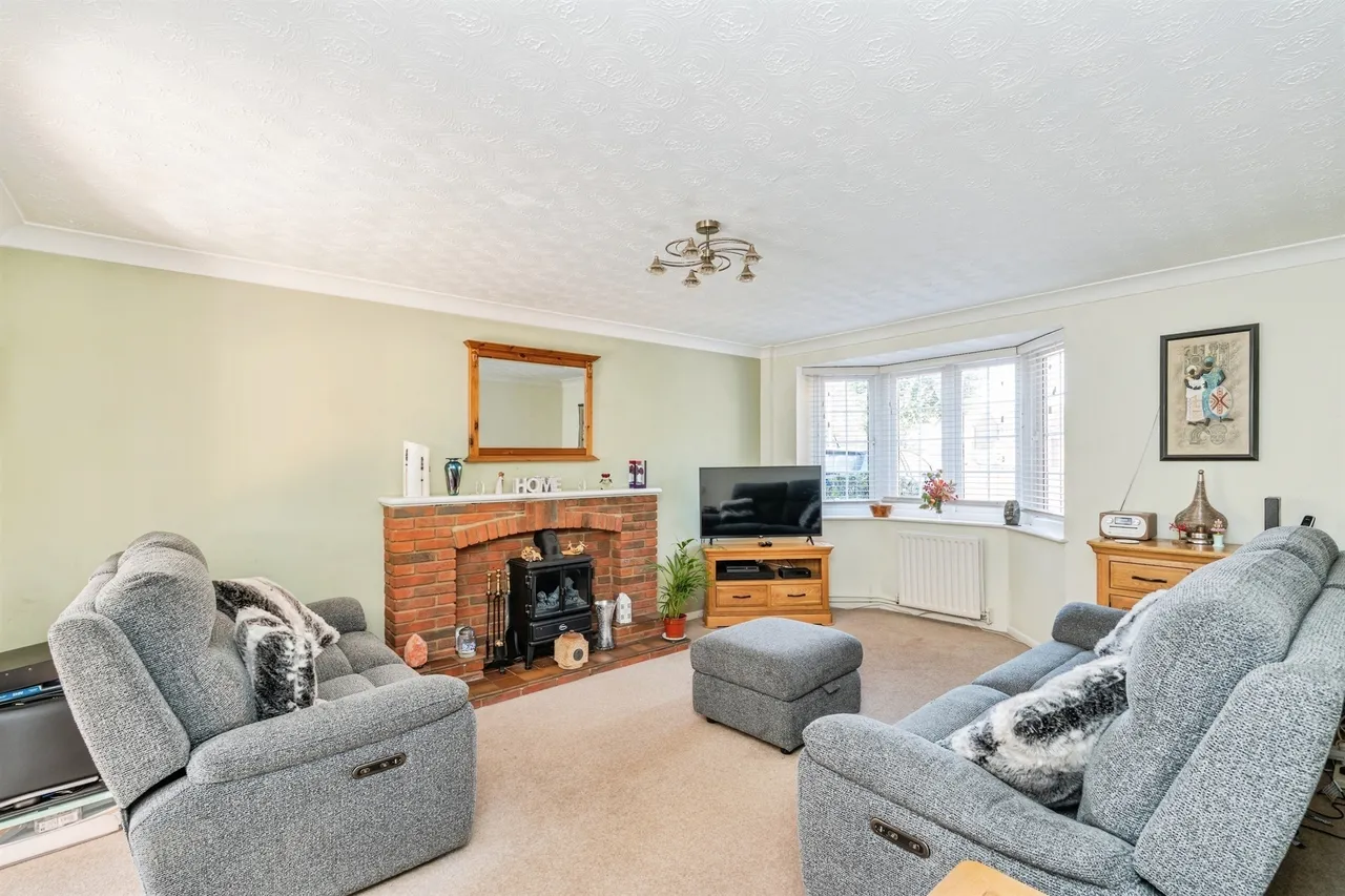 Durley Crescent, Totton, SO40, photo 2