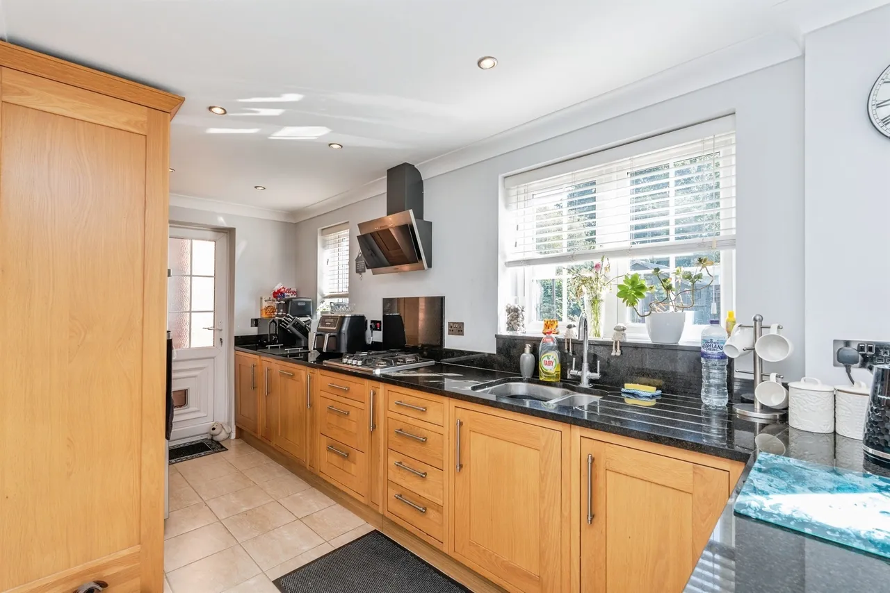 Durley Crescent, Totton, SO40, photo 5