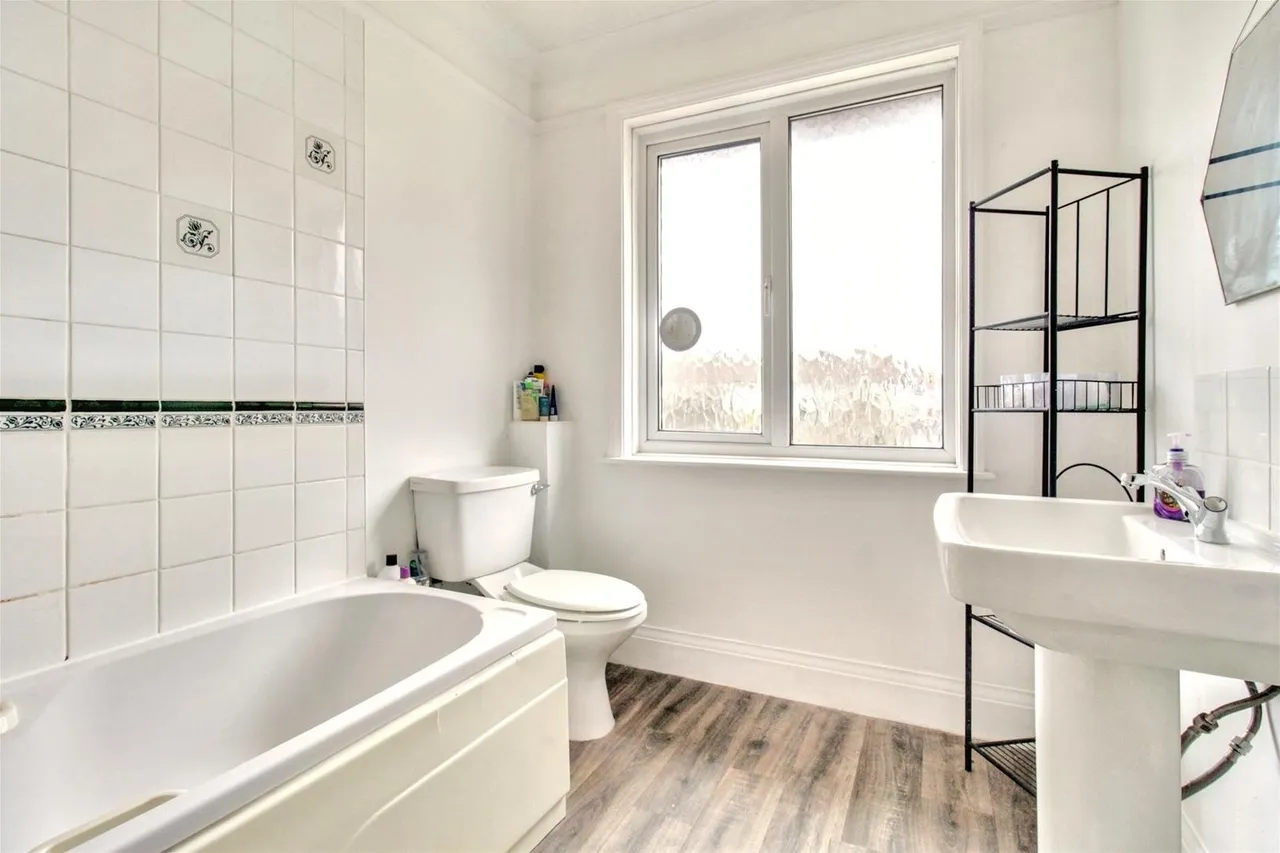 Leigh Road, Broadwater, Worthing, photo 10