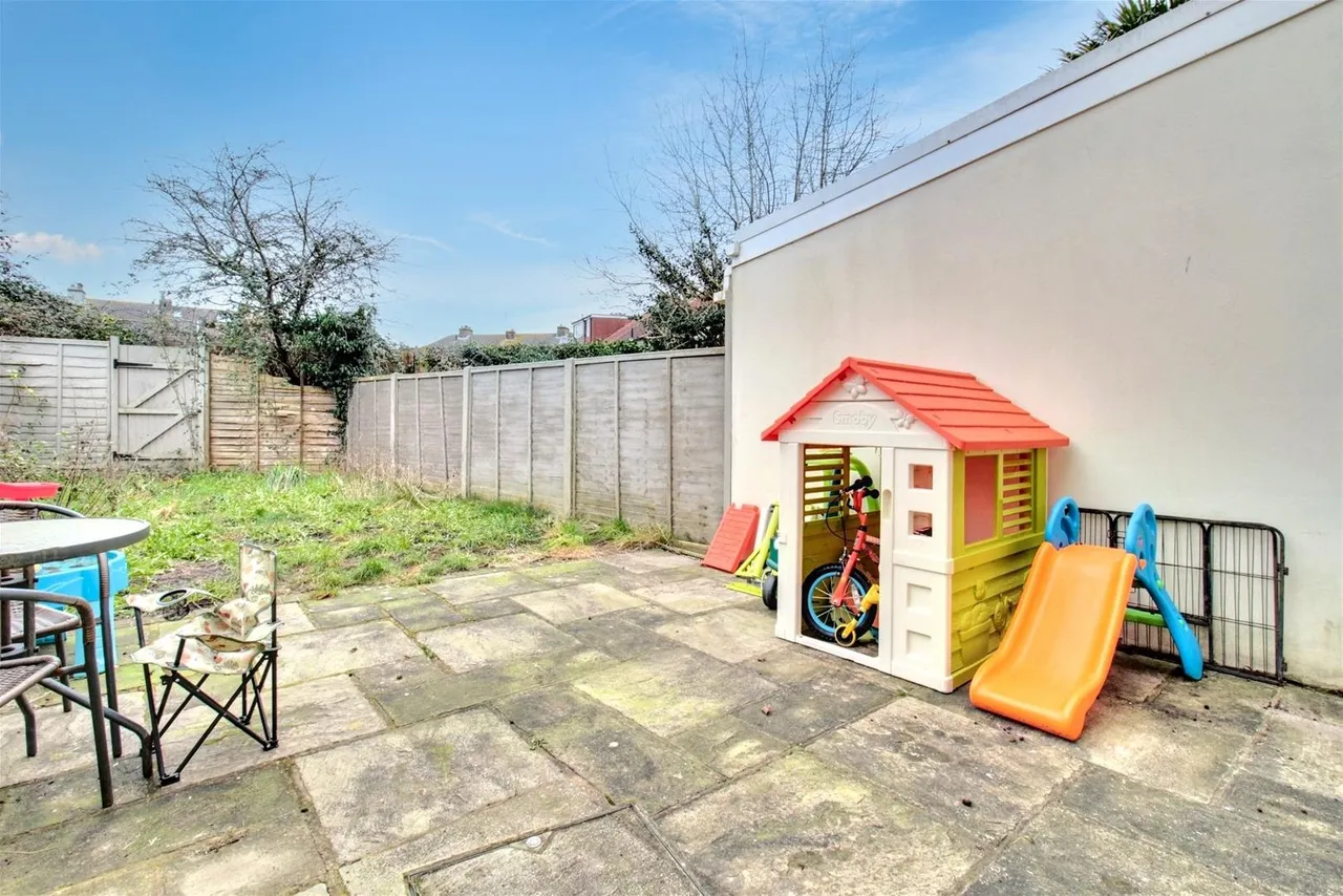 Leigh Road, Broadwater, Worthing, photo 12
