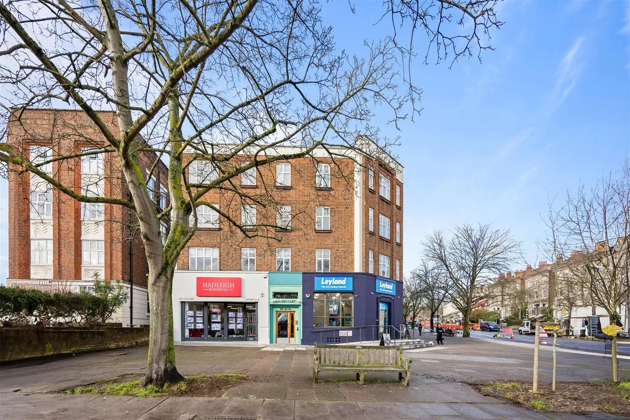 Haverstock Hill, London NW3 4QX, photo 4