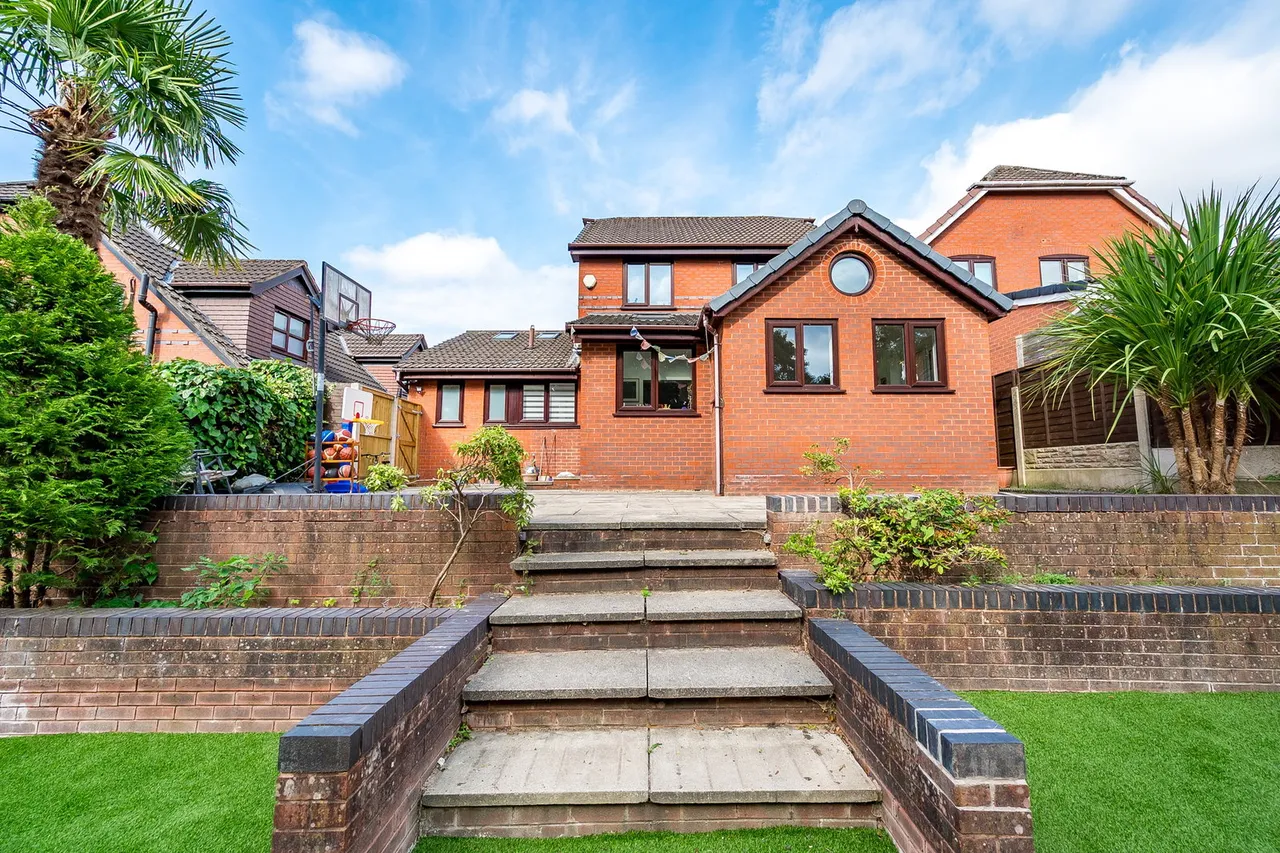 Locksley Close, Heaton Norris, SK4, photo 16