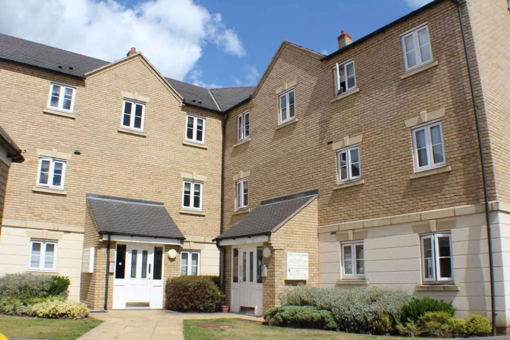 Dainty Grove, Grange Park, NN4, photo 2