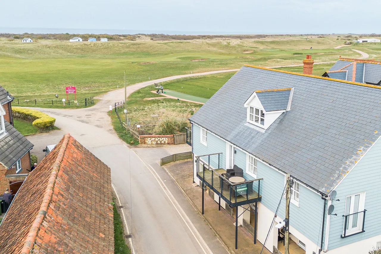 2 bed house for sale, Stunning Coastal Views in Old Hunstanton