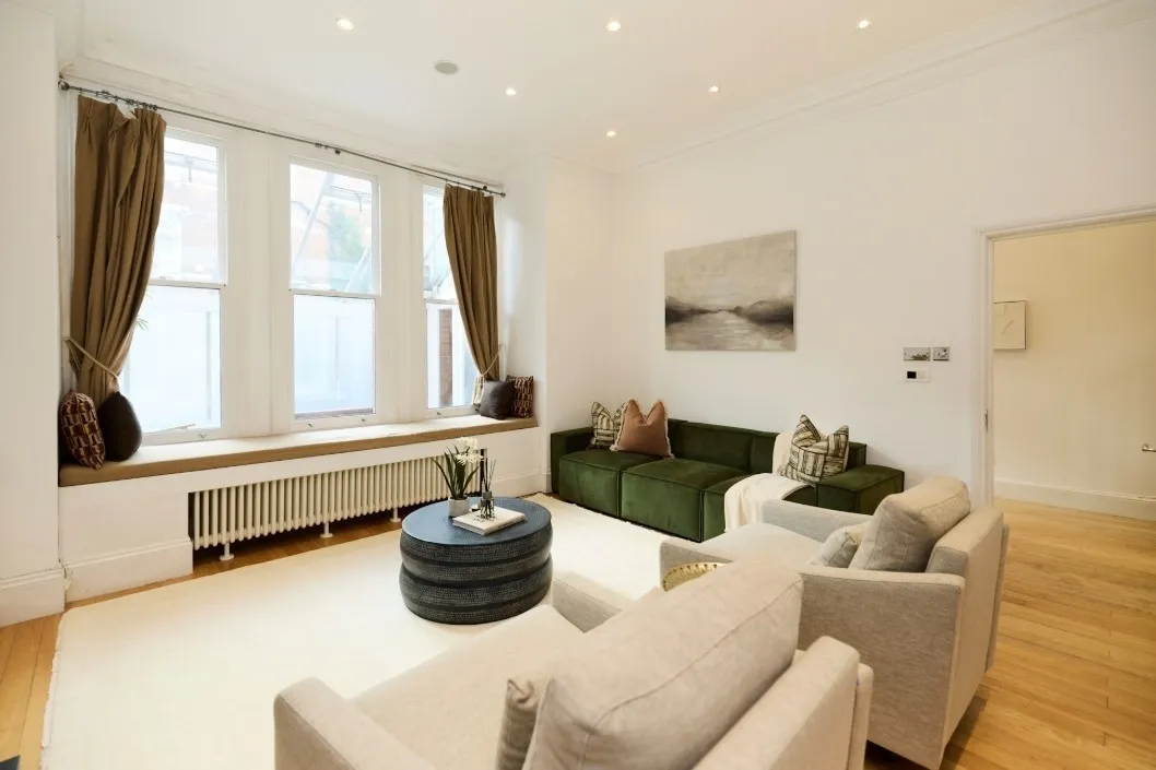 Rudall Crescent, London, NW3, photo 18