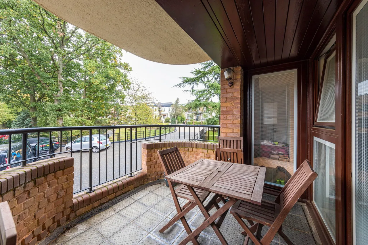 Forest Heights, Buckhurst Hill, IG9, photo 3