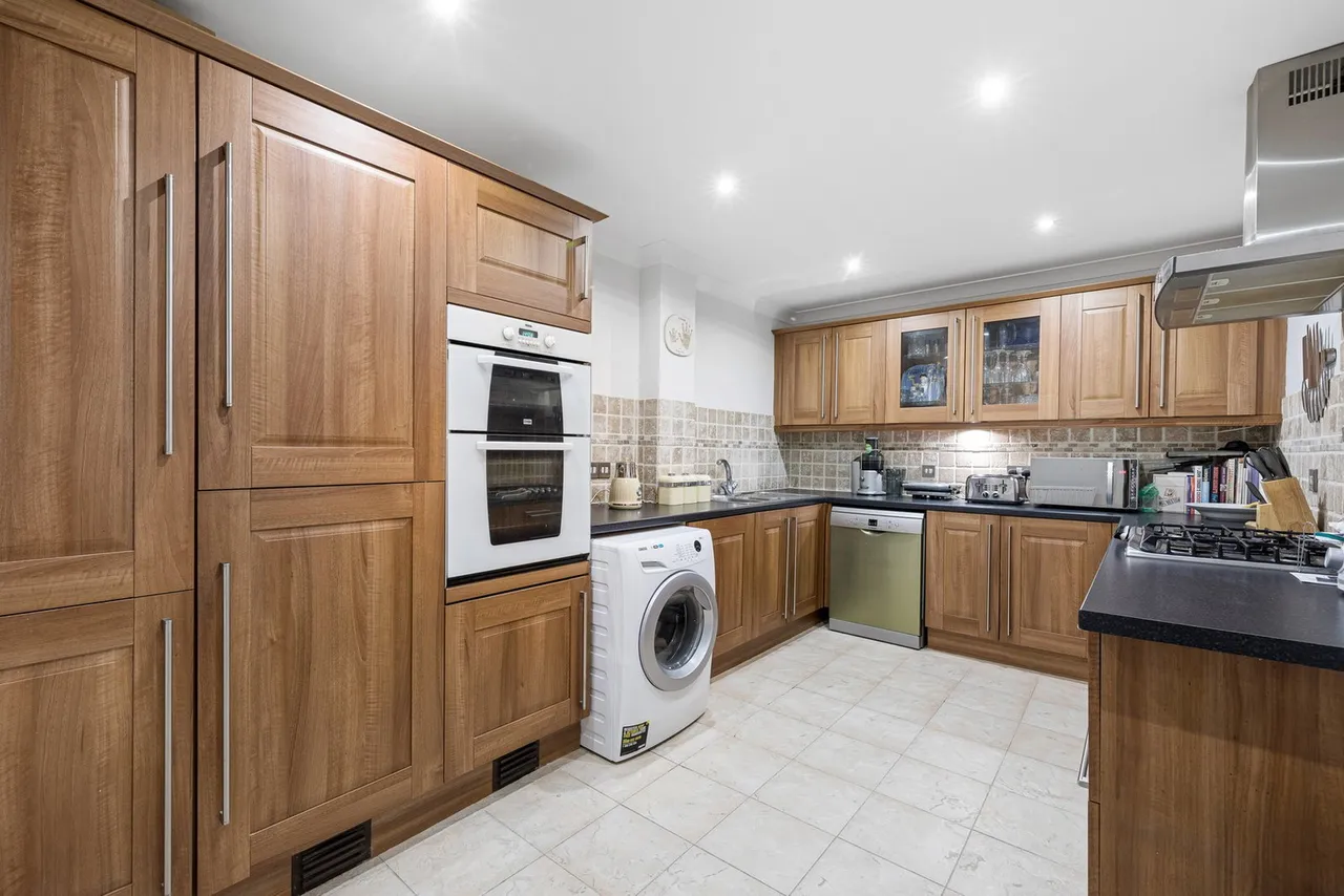Forest Heights, Buckhurst Hill, IG9, photo 8