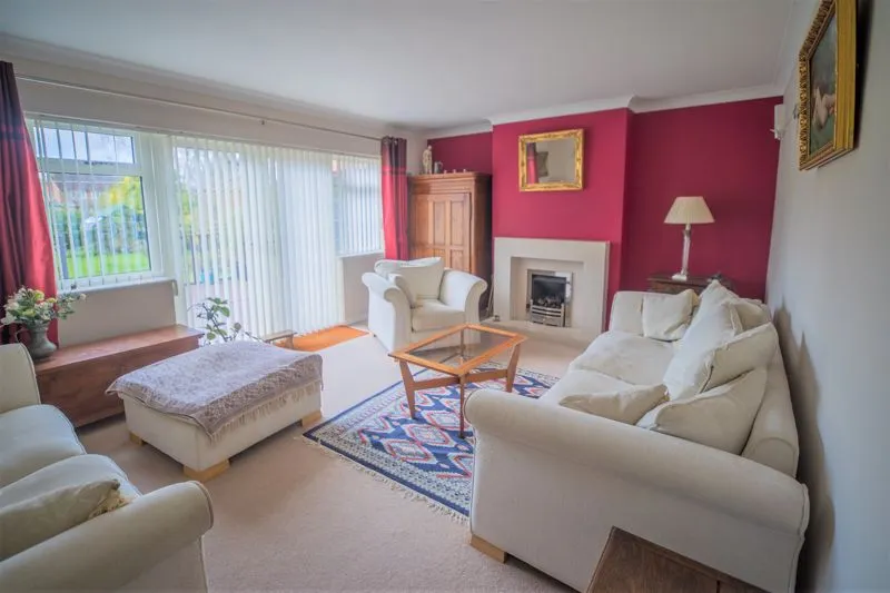 Eastwick Road Great Bookham, Leatherhead KT23 4BJ, photo 9