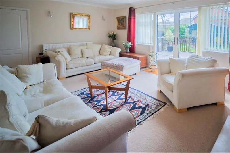 Eastwick Road Great Bookham, Leatherhead KT23 4BJ, photo 10